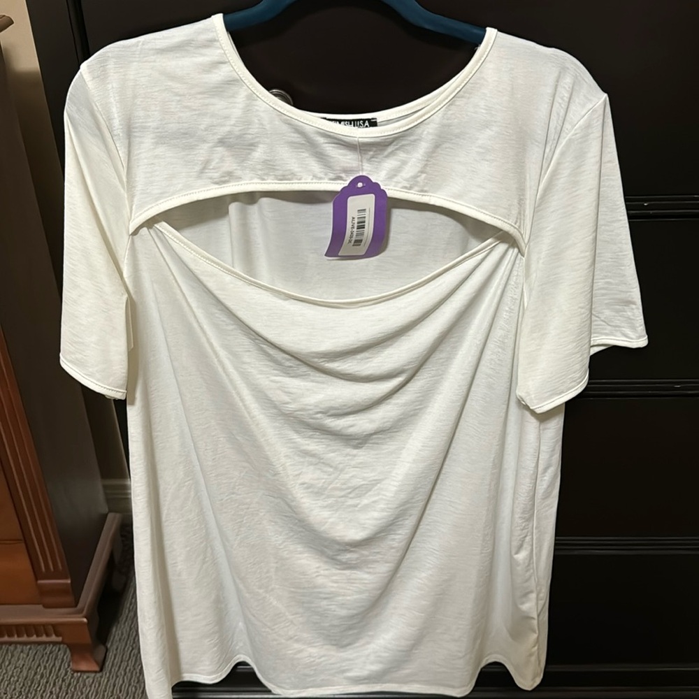 Heimish USA shirt with front cut out.